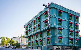 Elysian Airport Hotel